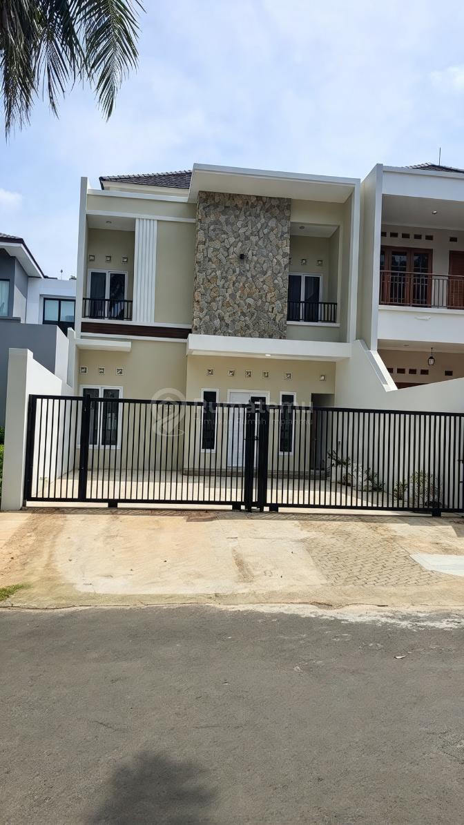 Dekat Akses Tol, Rumah, 2 Lantai, SHM, Dekat Tempat Ibadah, Siap Huni