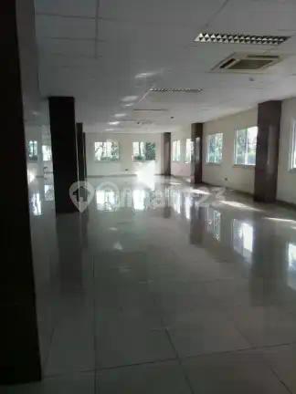 Lokasi Strategis, Gedung Brand New Siap Pakai Dijual di Cikini Jakarta Pusat