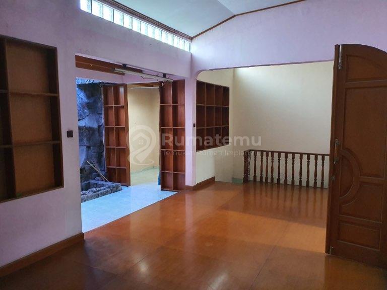 DIJUAL Rumah 2¼ Lantai di Taman Kopo Indah 1 (TKI 1)