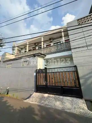 Tanah dan Bangunan di Jalan Cipinang Timur