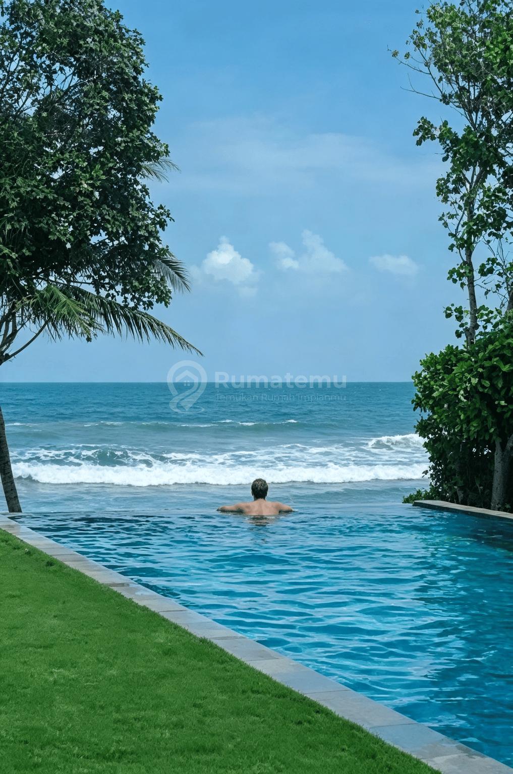 Beautyfull Luxury Beach Front Villa Ready For Sale In Pasut Beach