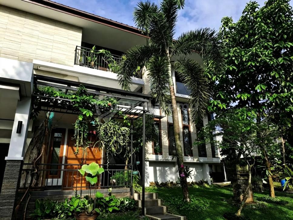 Dijual Cepat: Rumah Mewah Hook The Green BSD, Diskon 3M!