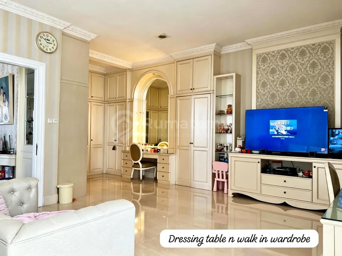 Rumah Mewah Bukit Gading Mediterania Pantai Indah Kapuk Lokasi Hoek Fully Furnish Luxury