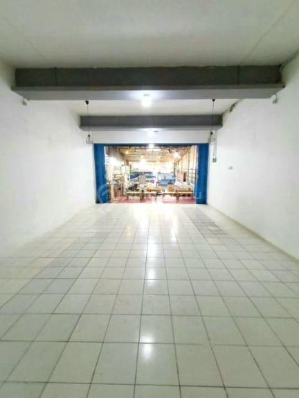 DISEWAKAN Ruko 2 Lantai yang Strategis di Harapan Indah