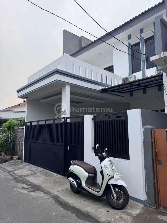 Rumah baru direnovasi Tidak banjir di Kebon Jeruk, Jakarta barat