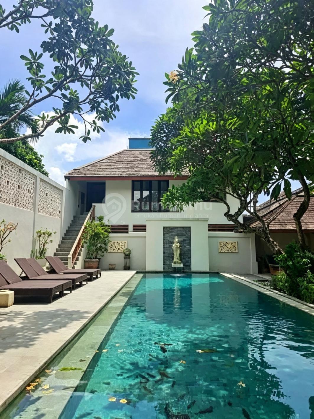 Rv-3081 Freehold 4-Bedroom Villa In Batubelig, Seminyak