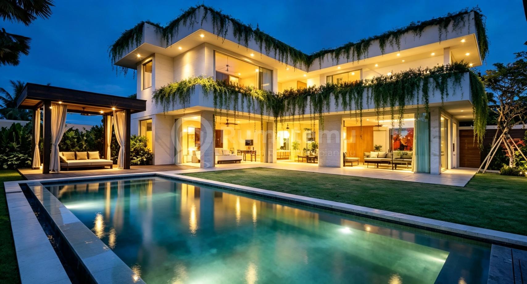 Beautyfull And Luxury 5 B R Villa For Rent In Canggu Bali