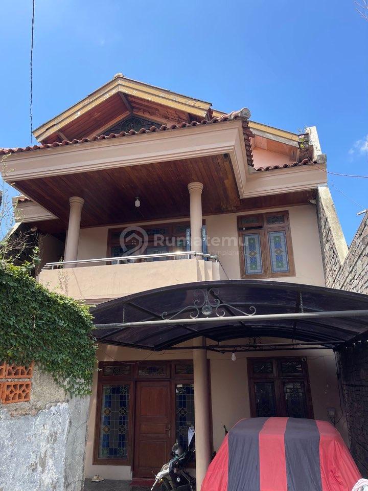 DIJUAL — RUMAH 3 LANTAI STRATEGIS PINGGIR JALAN RAYA PAGARSIH BARAT, BANDUNG