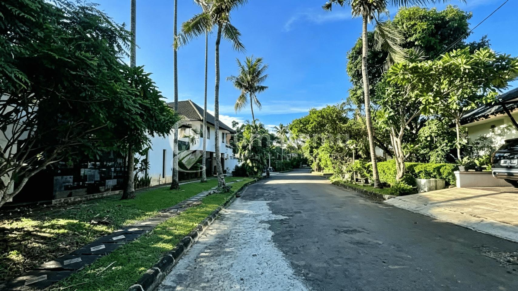 Dijual Kavling Bagus Strategis Harga Menarik di Bintaro Sektor 8