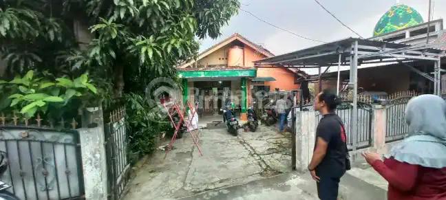 Rumah Hitung Tanah Area Cijantung, 250 Meter ke Jalan Raya Utama