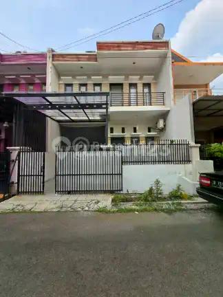 Rumah Bagus Dalam Komplek Billymoon di Pondok Kelapa
