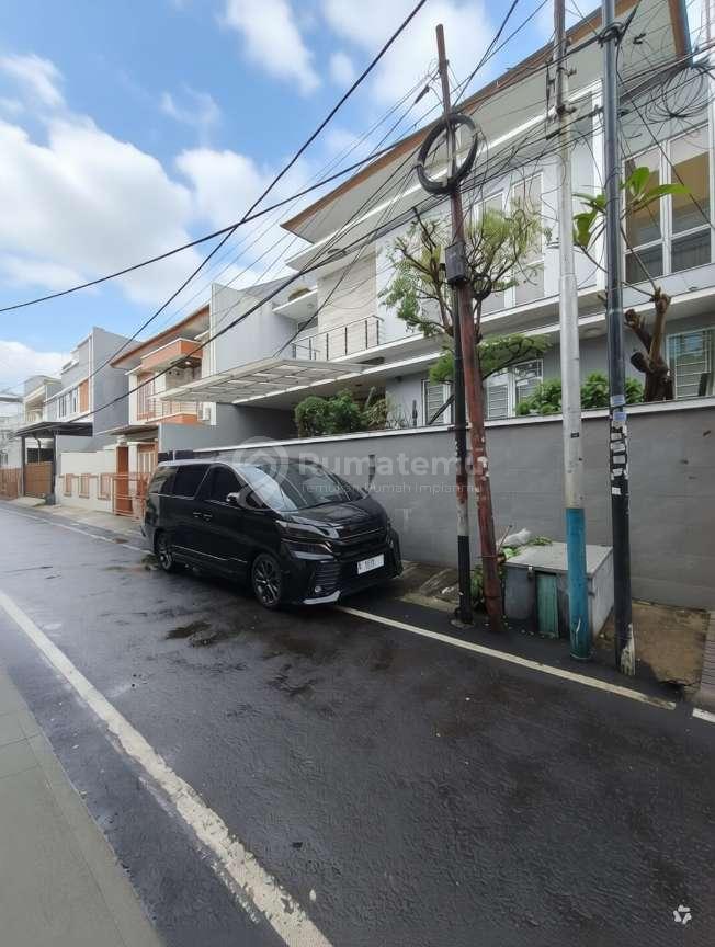 Turun Harga Rumah Dalam Komplek Di Cempaka Jakarta Timur 