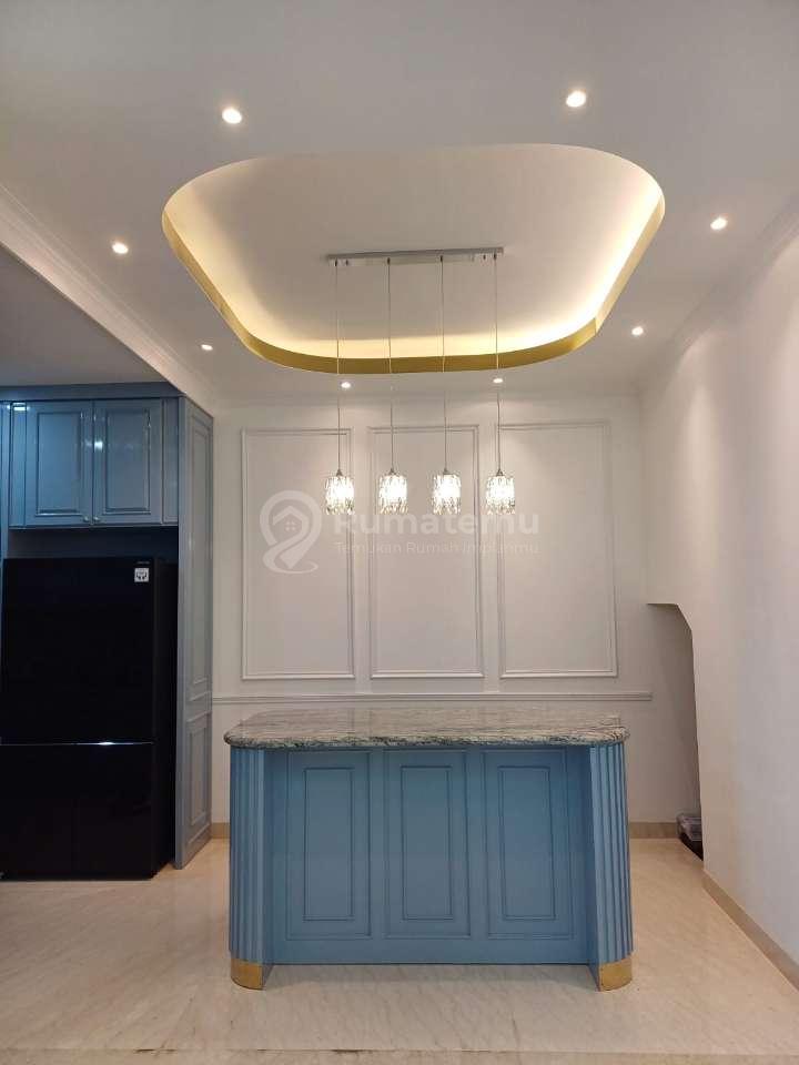 Dijual Cepat Rumah di The Riviera at Puri 8×18.