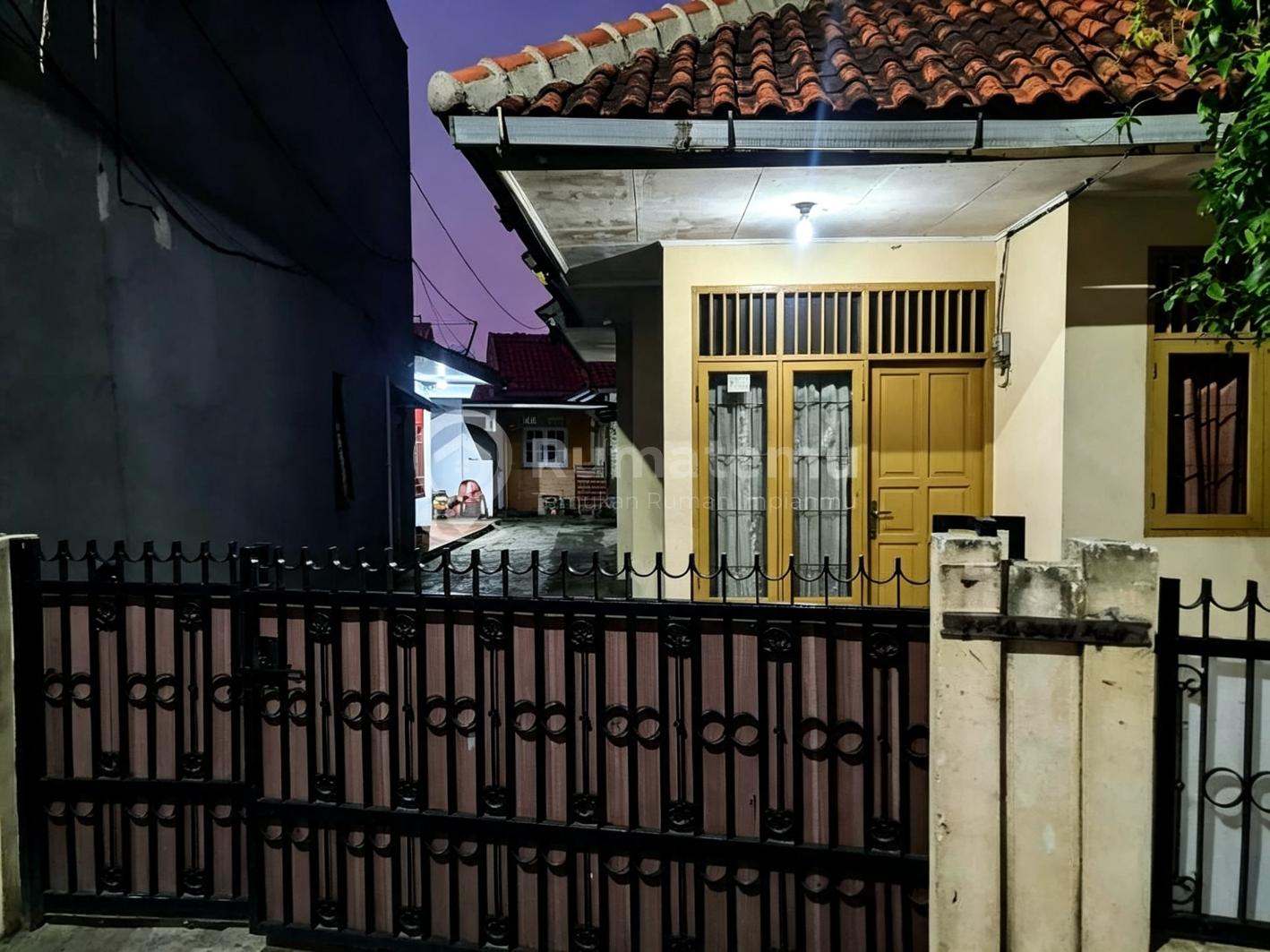 Jual rumah 1 lantai tempat strategis di Pondok Aren, Jurang Mangu Barat, Pondok Aren