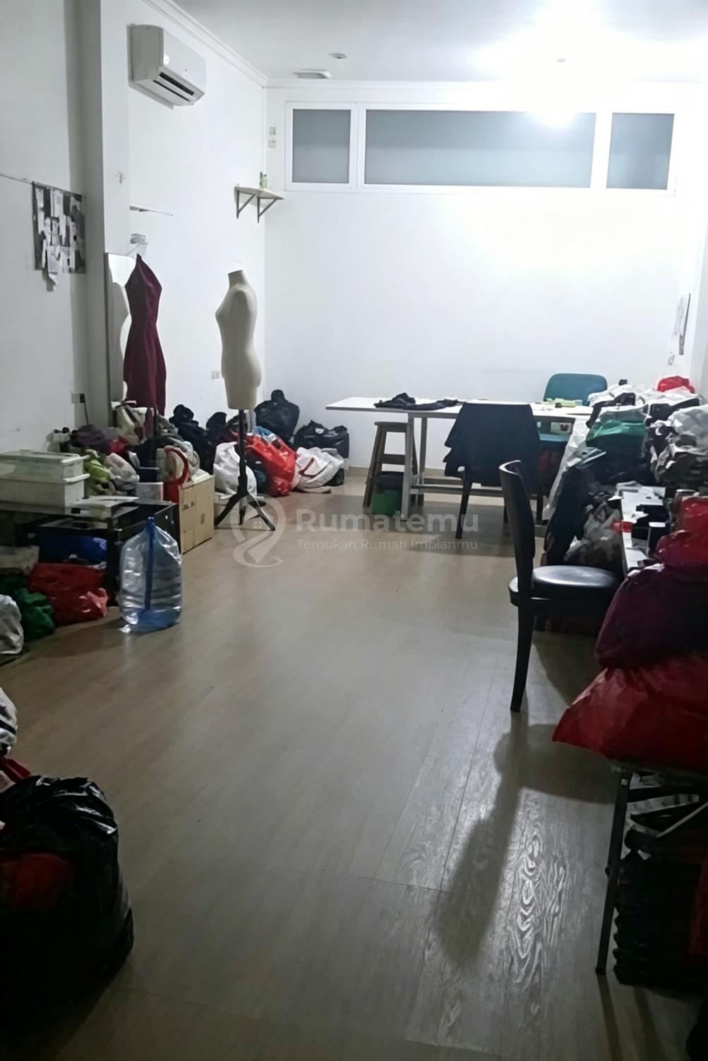 Disewakan Ruko Rapih Siap Pakai @Ruko Miami City Resort, Jakarta Barat