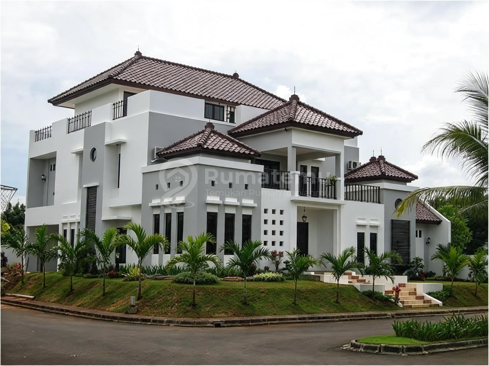 Dekat Akses Tol, Rumah, 2 Lantai, SHM, Siap Huni