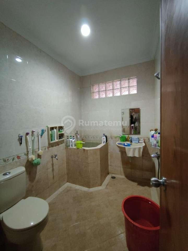 Dijual Rumah Secondary Terawat Kokoh di Cipinang Muara Jakarta Timur 