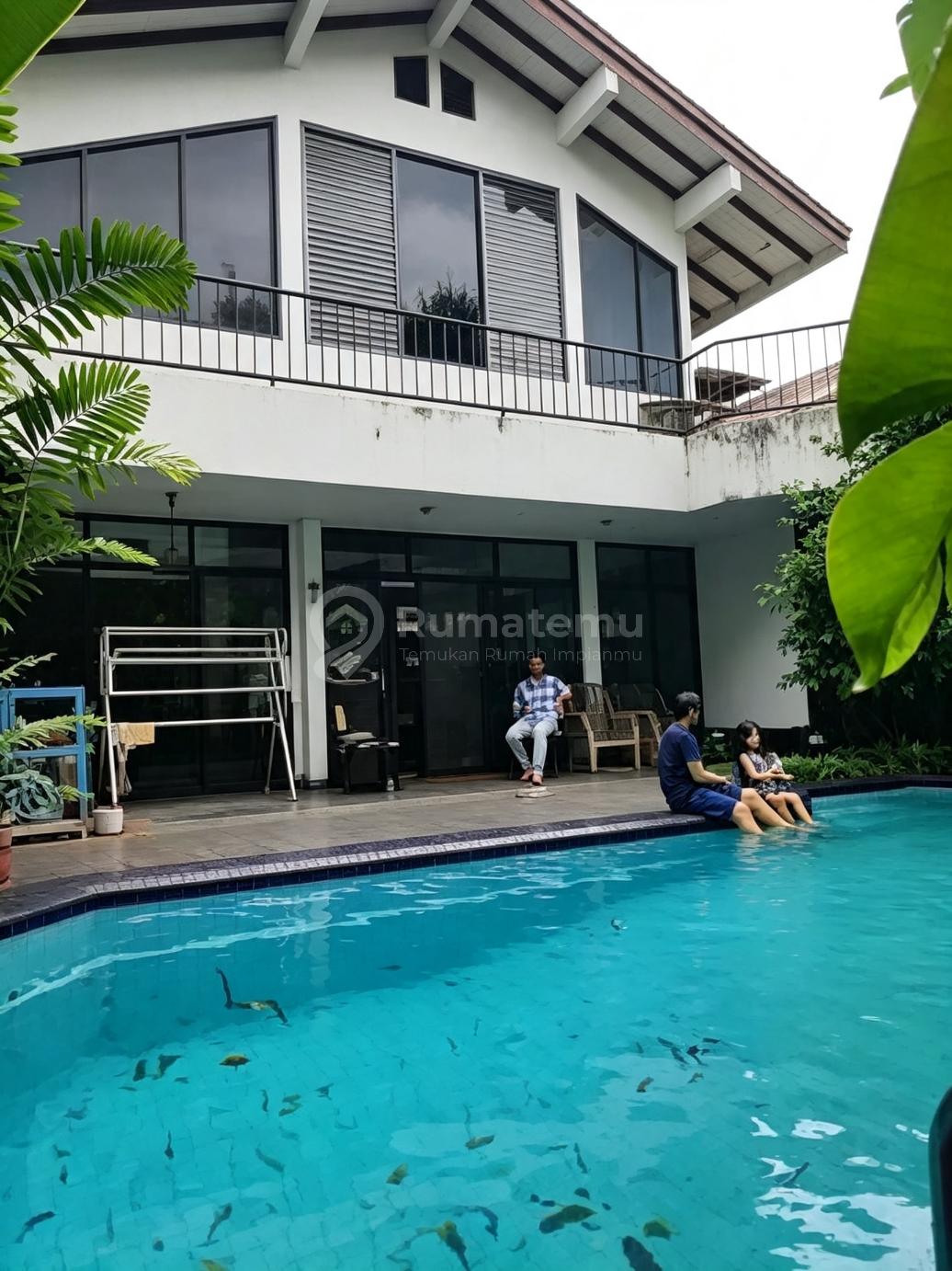 Cocok untuk Kantor/Klinik, Area Jalan Sekolah Duta, Minimal 3 Tahun. Area Premium di Pondok Indah