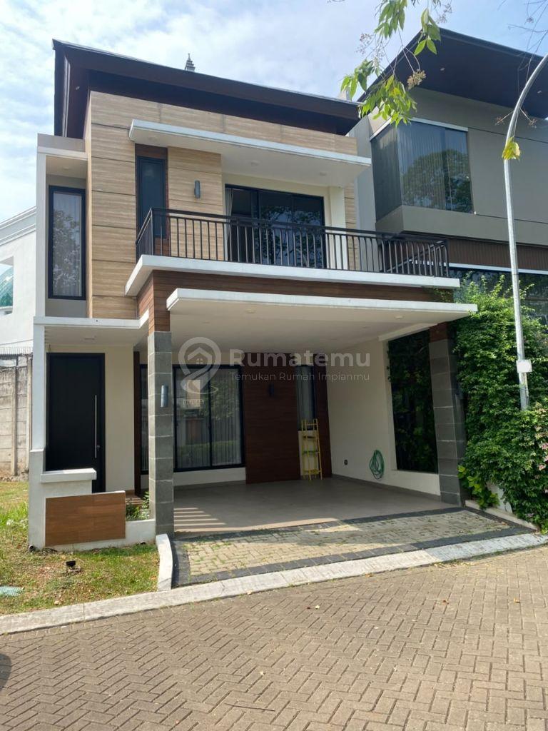 Rumah Nyaman di Discovery Bintaro dengan 3 Kamar Tidur dan Carport 2 Mobil