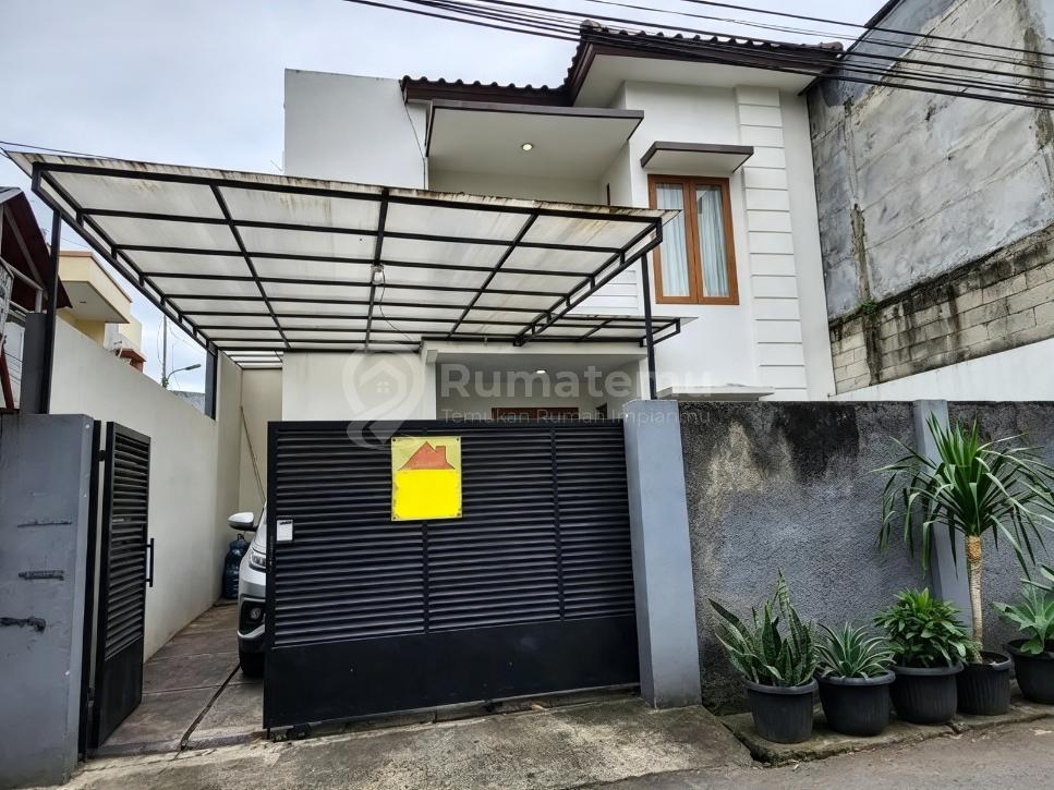 Dijual Rumah Siap Huni Lokasi Strategis Harga Menarik di Peninggaran Jaksel