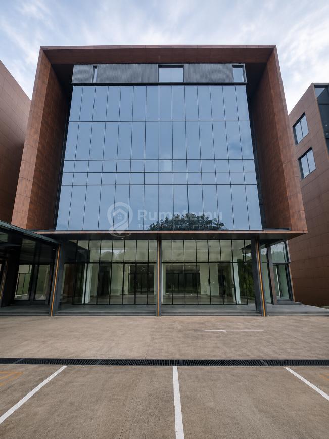 Disewakan kantor 4 Lantai Ada Lift Siap Pakai Capital Cove BSD