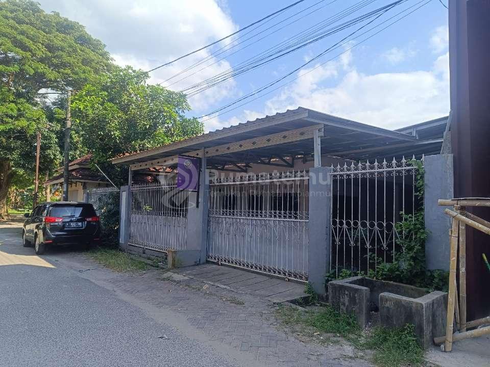 JUAL RUMAH LANTAI DAERAH KOMPLEK DPRD CICERI,SHM