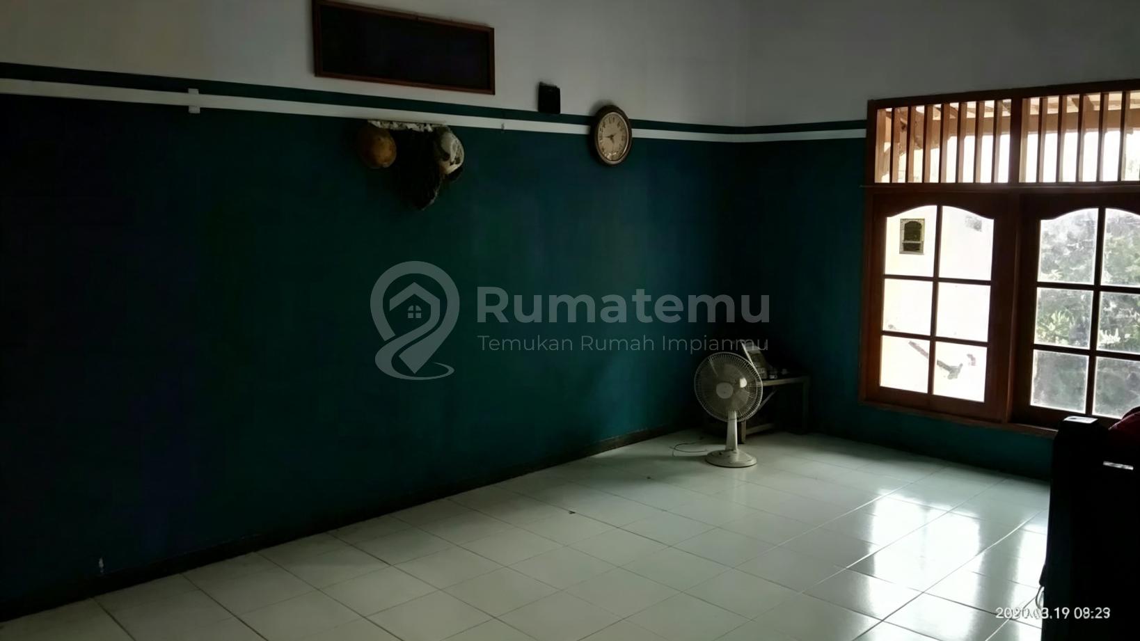 Dijual Cepat! Rumah Tinggal di Beji Timur, Depok