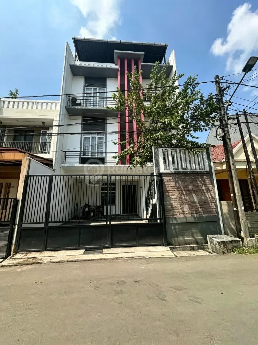 Jual Rumah Cantik Siap Huni di Kawasan Gading Griya Residence