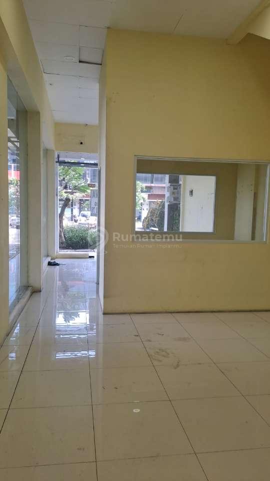 DISEWAKAN RUKO HOOK SIAP HUNI 2 LANTAI DI CITRA 6 