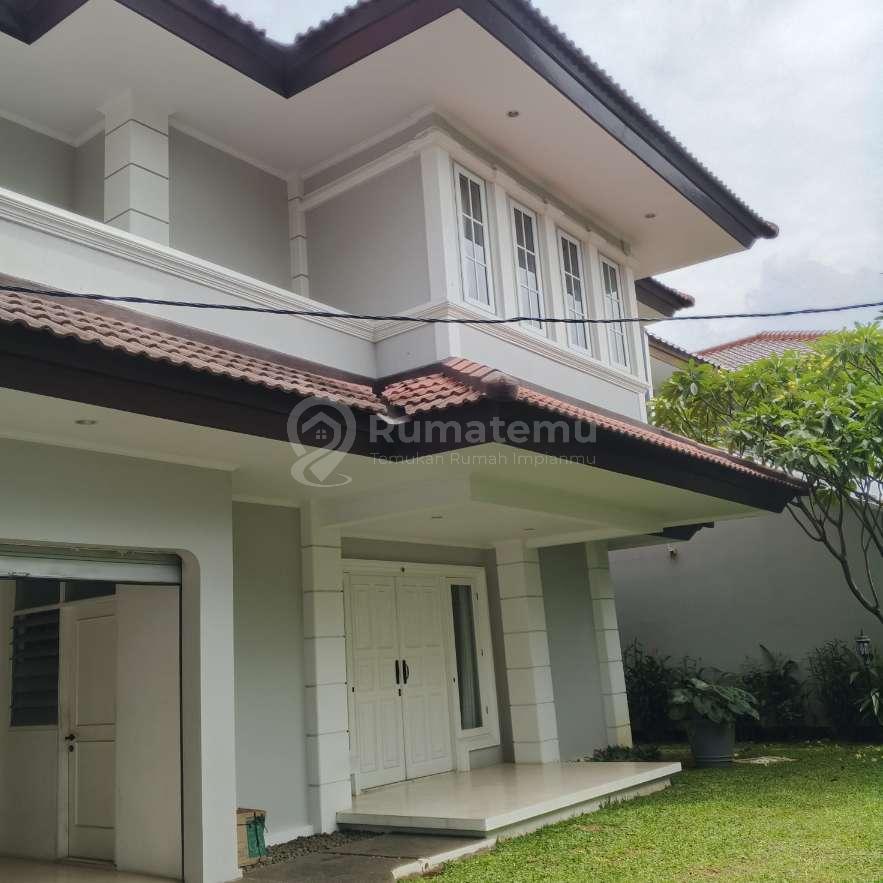 Disewakan rumah cantik 2 lantai di Kemang + Swimming pool, Bangka, Mampang Prapatan