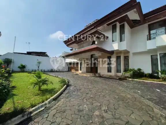Rumah Termewah With Swimm Pool di Kemang, Jakarta Selatan