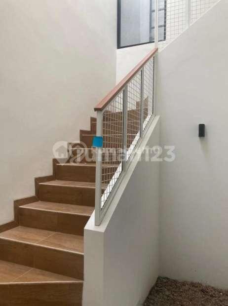 Disewakan Rumah Baru di Bintaro Luminance House Dekat Stasiun Jurang Mangu, Tangerang Selatan
