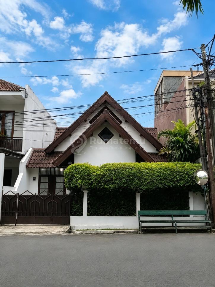 Dijual Rumah 1 Lantai Bagus Siap Huni Lokasi Strategis di Bintaro Jaya Sektor 3