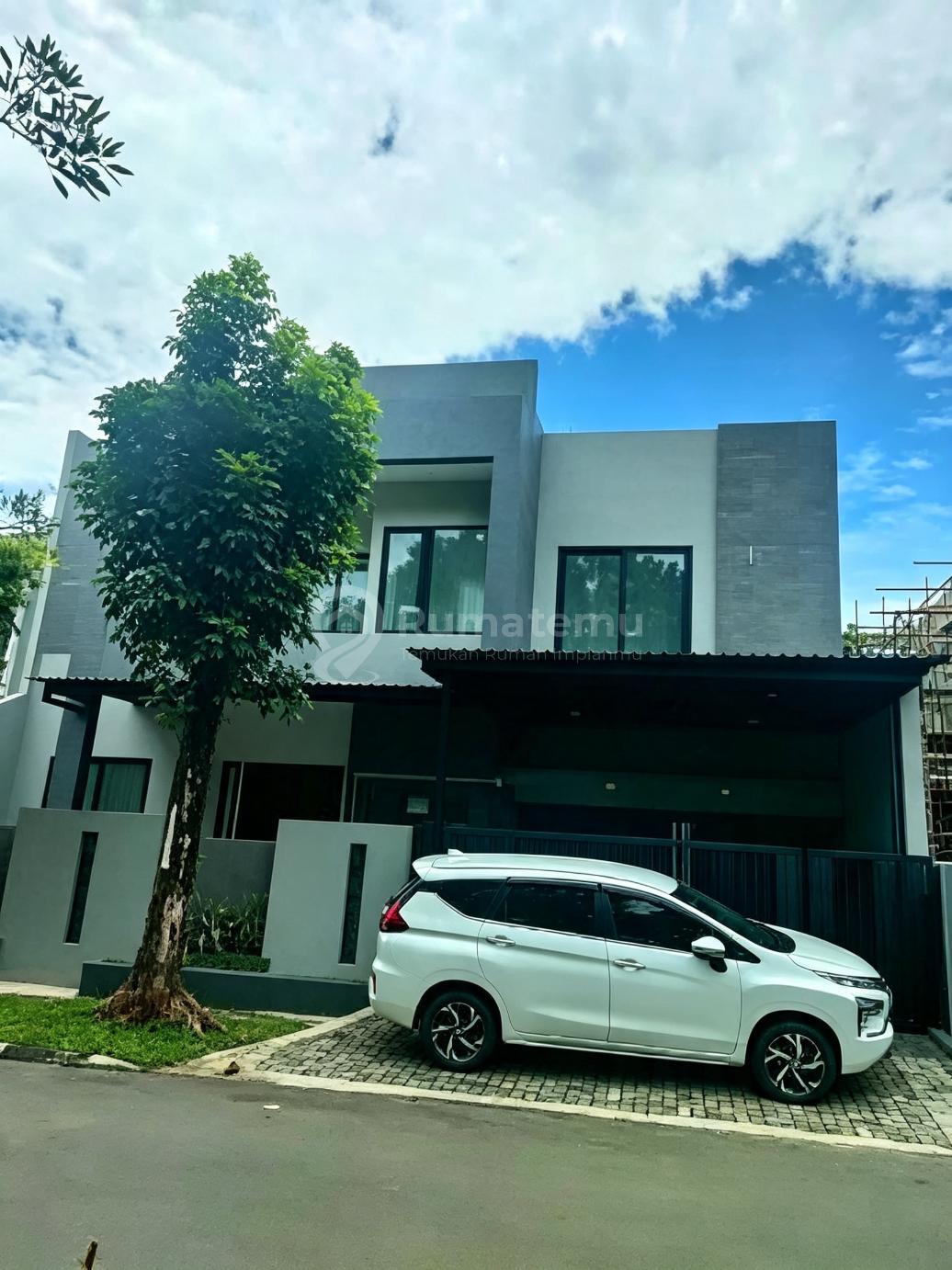 Rumah Bagus, Bangunan Besar 420m2 Di Puspitaloka Bsd City Luas Tanah 37