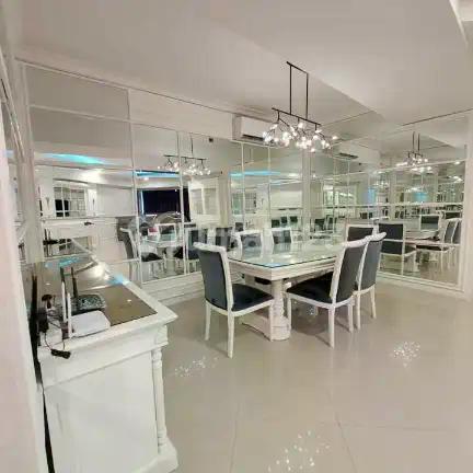 Dijual Unit Best View 3+1br Park View di Taman Anggrek