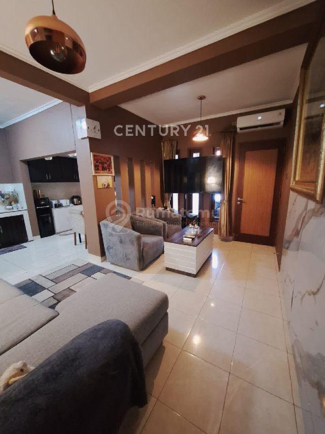 Rumah Strategis di Kebayoran Baru Jakarta Selatan, 4 KT 3 KM, LT 90 m² LB 150 m², SHM, Dekat Blok M