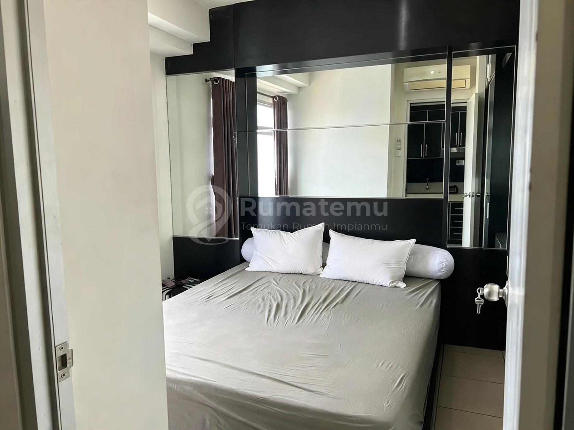 Apartemen Green Bay Pluit 2 Kamar Tidur Full Furnish Harap Laut