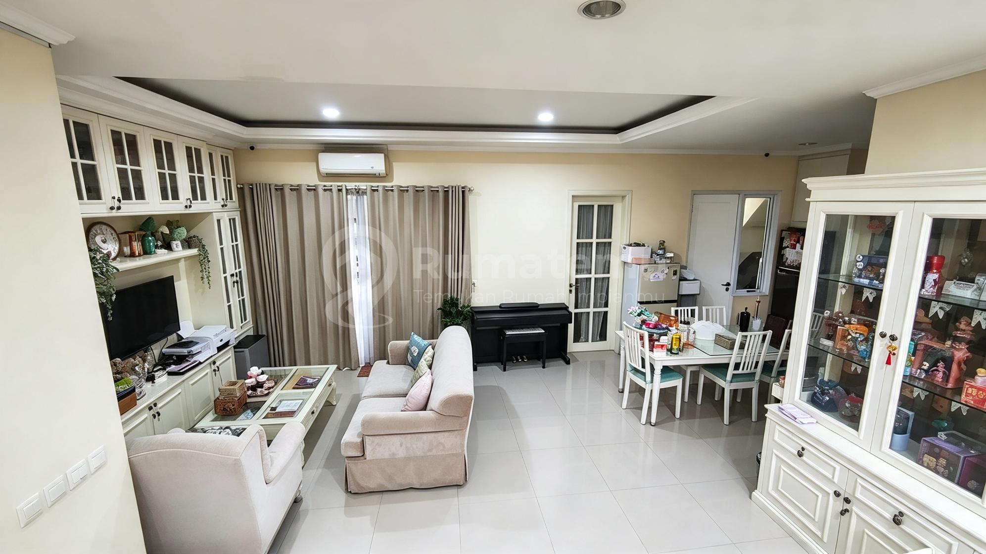 Dijual Rumah Semi Furnished SHM Greenwich Park Bsd, Tangerang Selatan