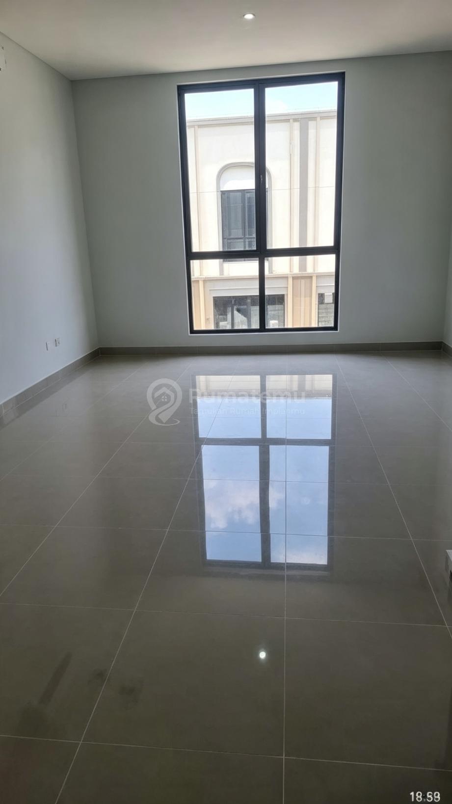 De Park, Heliconia, Rumah Lebar 12, Split Level 3 Lantai