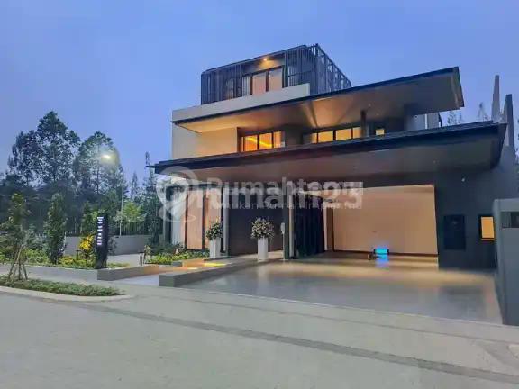 Rumah Mewah Bernuansa Villa di Navapark Botanic Villa- BSD City