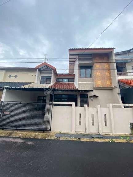 Rumah Margahayu Barat dekat Ciwastra , Kiaracondong Bandung