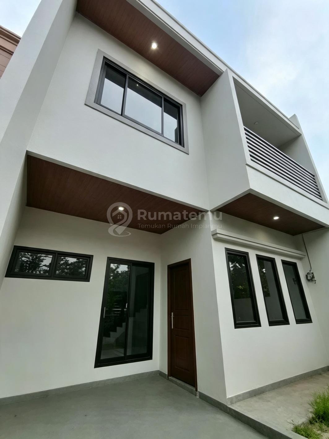 Rumah Baru Cakep Sektor 7a Siap Huni Jalan Utama