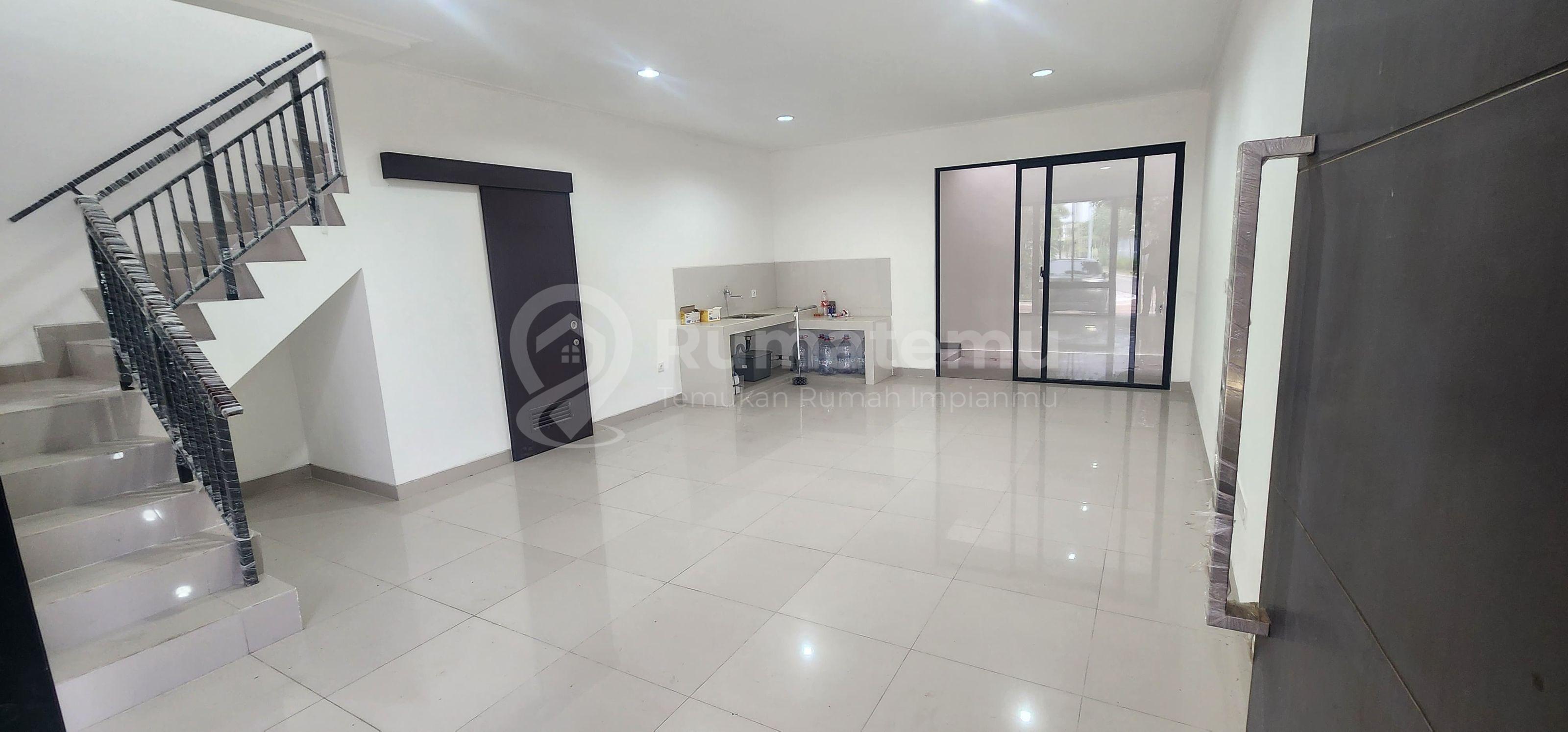 Rumah Hoek Milenial di Cluster California Pantai Indah Kapuk 2 Tangerang