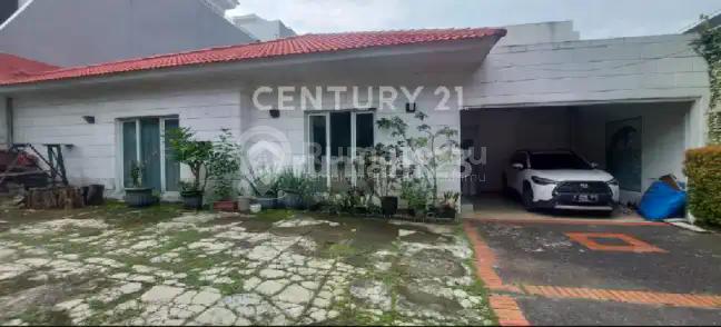 Rumah Lama 1 Lantai Dalam Komplek Permata Hijau