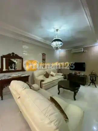 Rumah Bagus Asri Dalam Komplek Strategis di Kayu Putih Jakarta