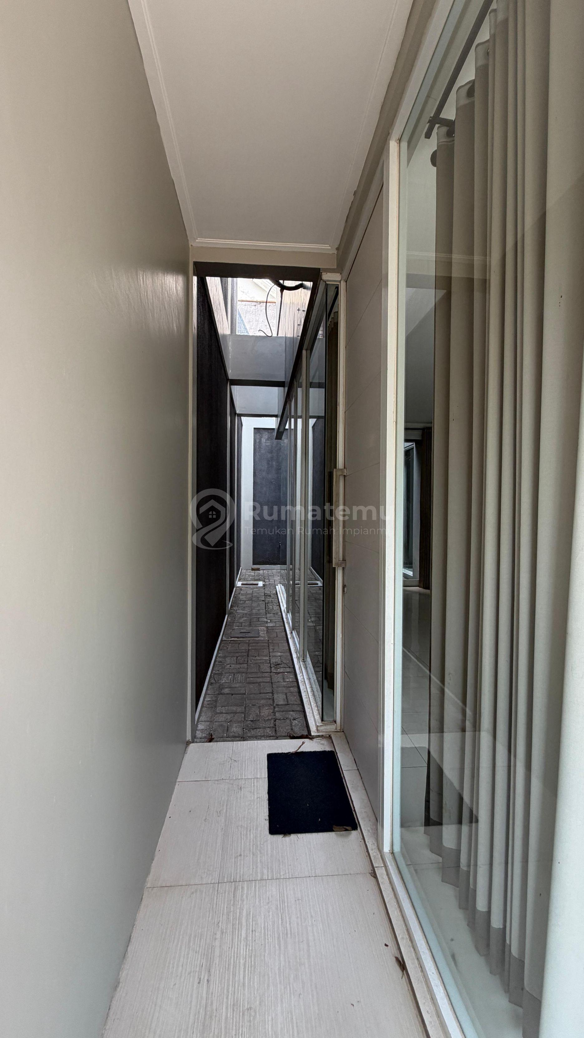 Rumah Dijual di Bintaro Sektor 9, 2 Lantai Siap Huni dengan SHM