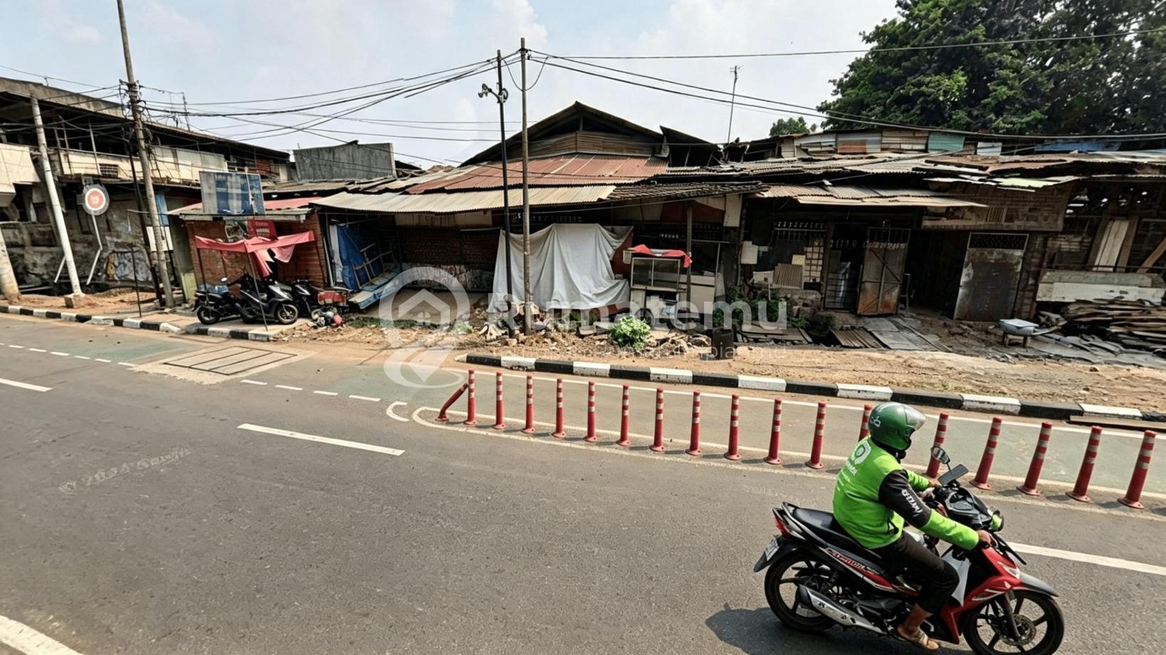 Disewakan tanah Akses jalan 3 mobil lebih diarea Palmerah, Grogol Utara, Kebayoran Lama