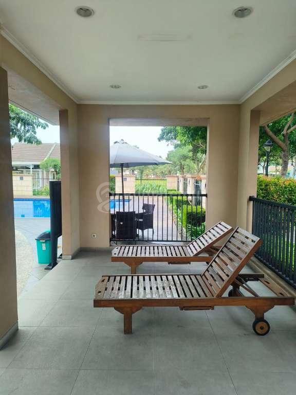 Jual rumah mewah di dalam cluster Dhana di Suvarna Sutera Tangerang