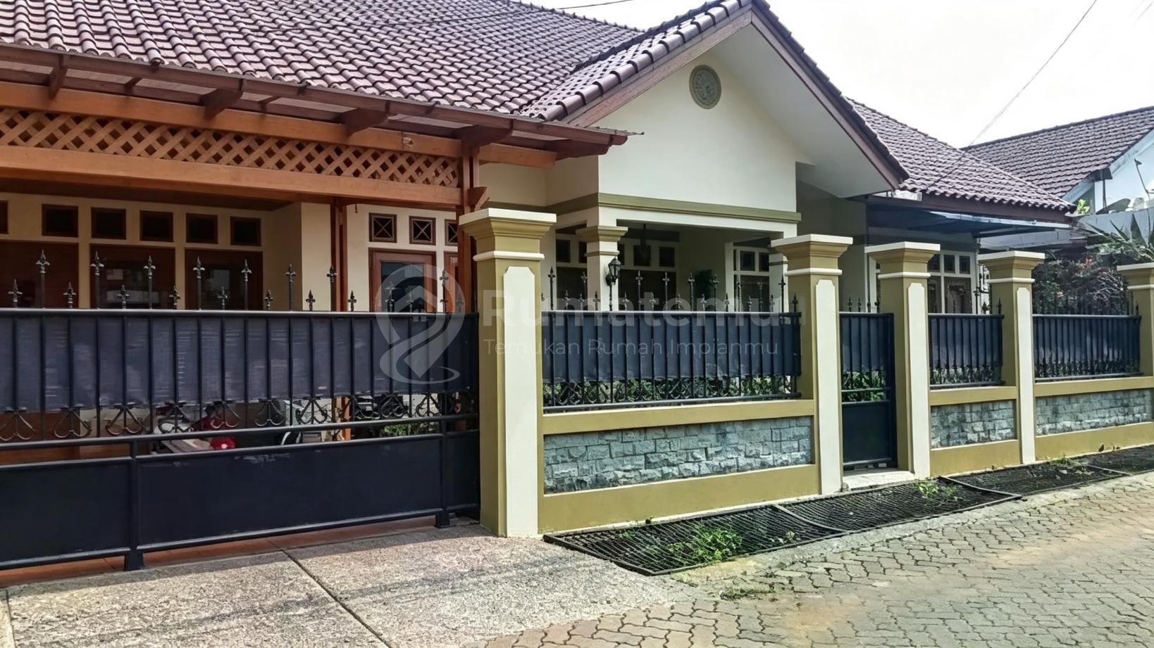 Rumah Bagus Terawat Di Komplek Bukit Nusa Indah