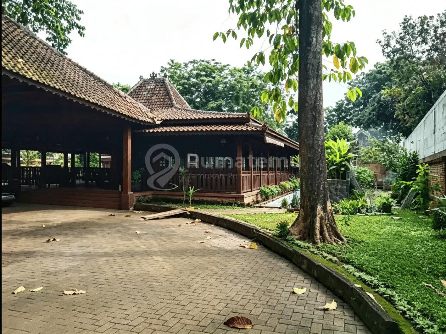 Tanah Ngantong Bonus Bangunan Strategis Deretan Rcti